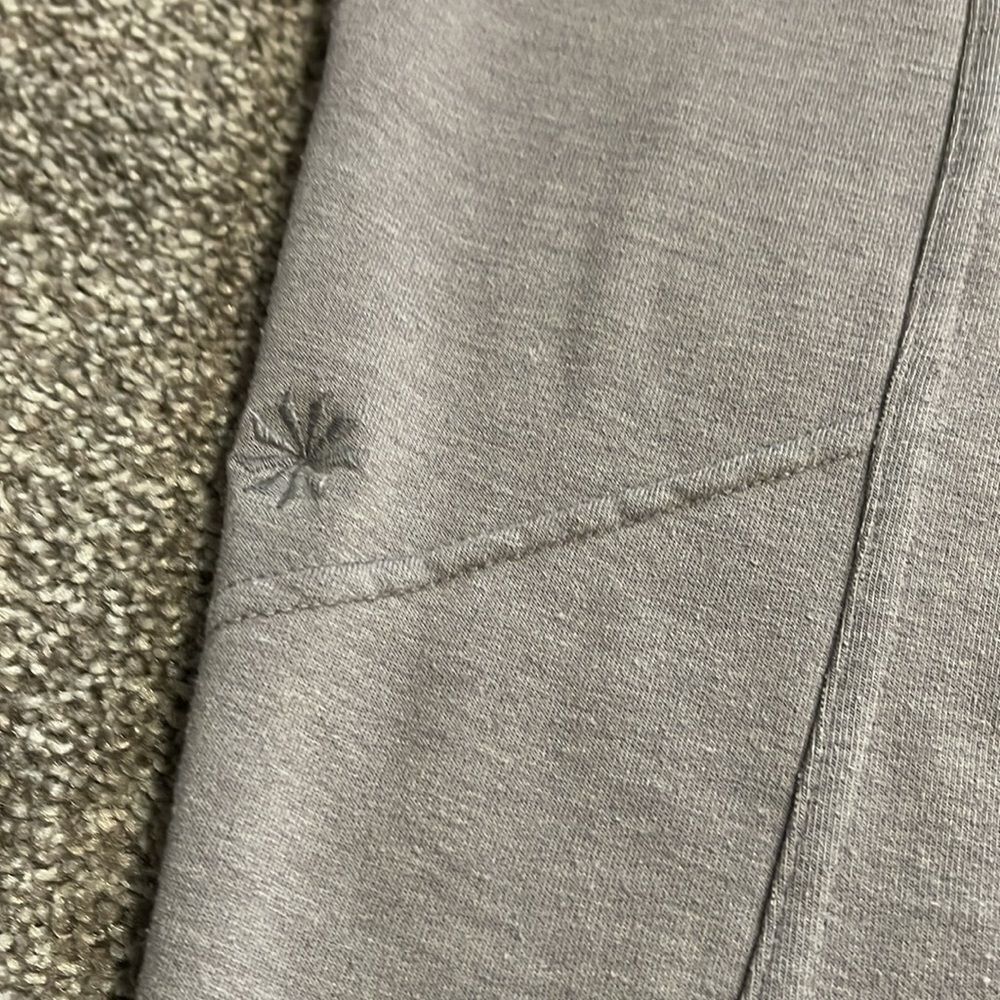 Athleta BAY BEACH CAPRI size Med - Picture 2 of 10